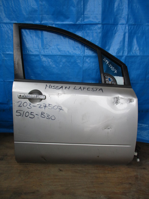 Used Nissan Lafesta DOOR GLASS FRONT RIGHT